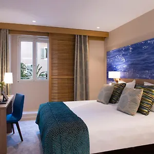 hotellátogatás